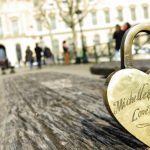 Is this Barack and Michelle Obama’s long lost Paris love lock?