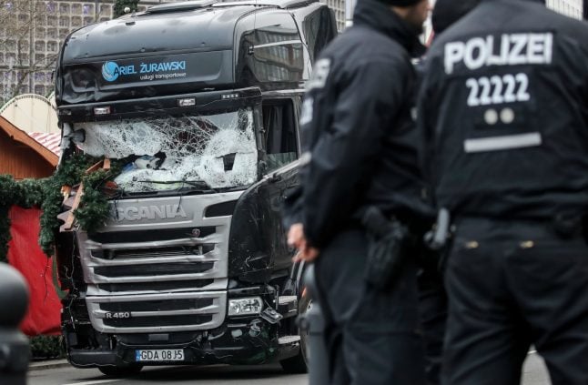 Berlin mayor sends condolences to terror victims – two months late