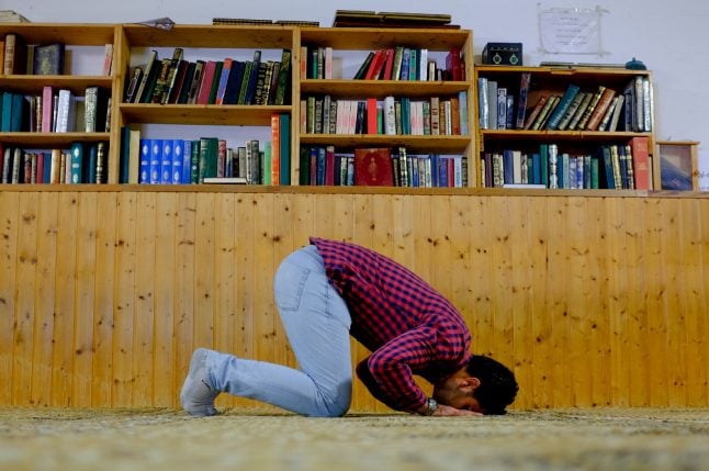 Outcry after Muslim students told not to 'pray provocatively' at school