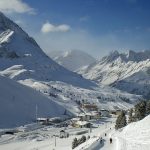 Up to four skiers feared dead after Austria avalanche