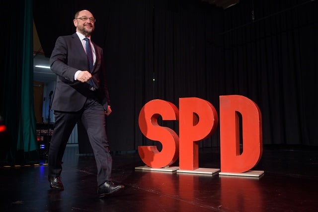 Schulz sets out his plan to challenge Merkel