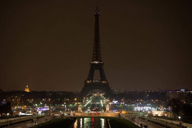 Paris consoles London as Iron Lady turns out lights in respect of victims