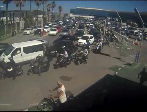 Gibraltar: Traffic jams at the border as Brexit row heats up