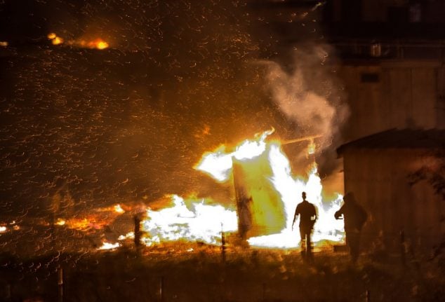 Massive blaze destroys migrant camp in northern France