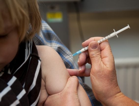 Stockholm clinic to be investigated over vaccine advice to parents