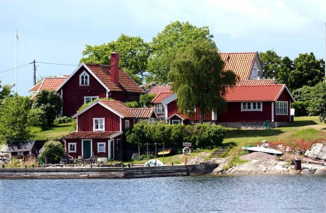 What's with all the red? The explanation for Sweden's colourful cottages