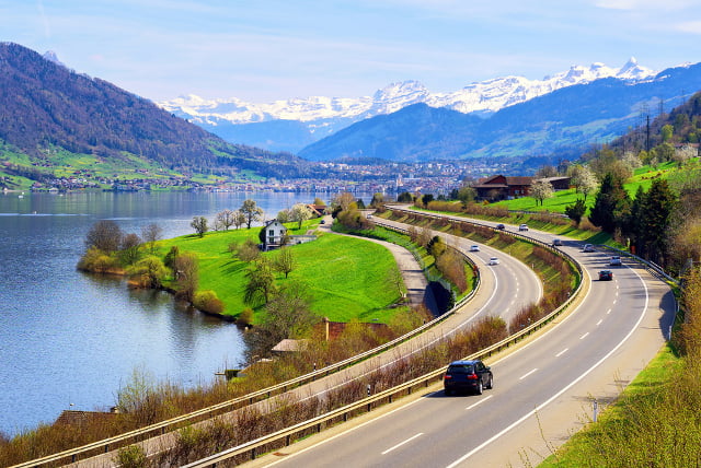 Should foreign visitors pay extra to use Swiss motorways?