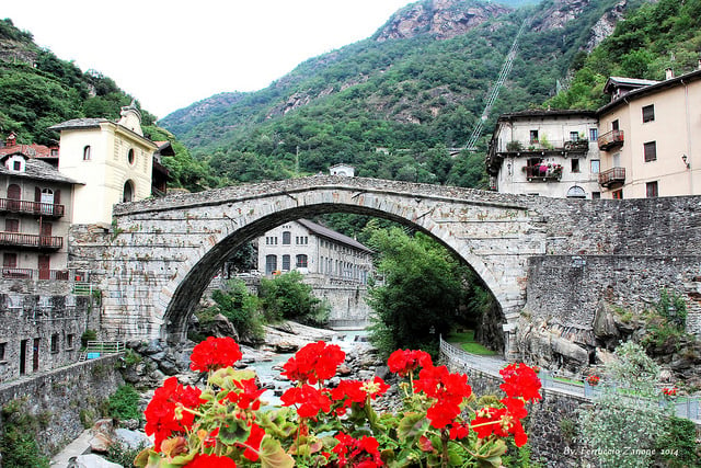 The 16 bridges you simply have to cross in Italy