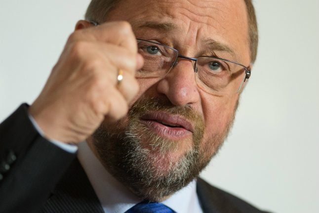 Merkel's chief rival Martin Schulz fights to save election campaign