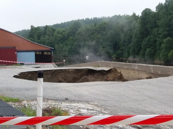 Huge sinkhole forces Swedish factory to close
