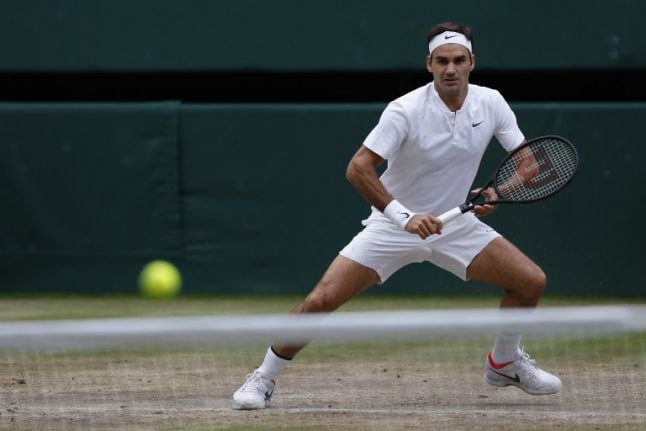 Federer one win away from record 8th Wimbledon title