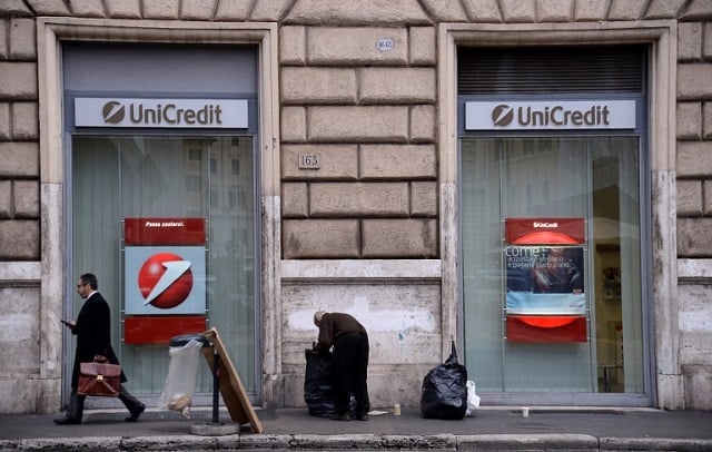 UniCredit says hackers get data on 400,000 clients