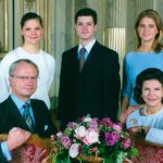 The royal family on New Year 1999, Crown Princess Victoria standing behind her father Carl XVI GustafPhoto: SvD/TT