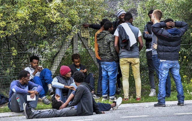 Majority of Calais migrants sleep less than four hours per night
