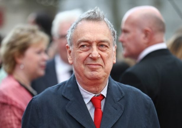Stephen Frears to be recognised with award at Venice Film Festival