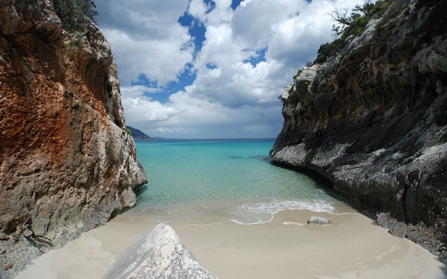 Sandal in the Mediterranean: Why you should visit Sardinia