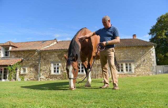 Her Majesty's police horses take retirement in the Dordogne