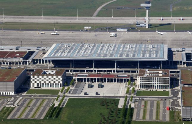 Still unopened, Berlin Airport plans ambitious expansion
