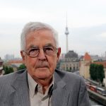 German architect Speer, son of top Nazi, dead at 83