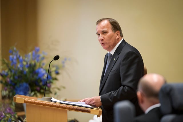 Swedish PM survives no-confidence vote by wide margin