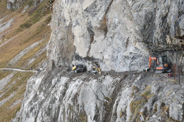 Workers missing after rockfall in Uri found dead