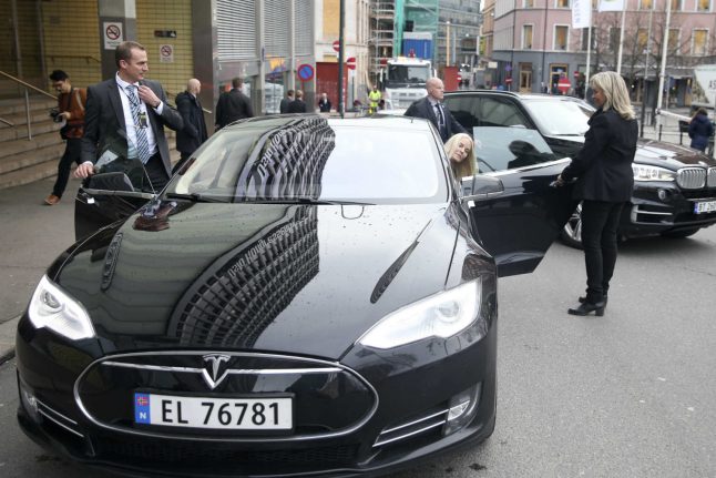 Norway seeks 'Tesla tax' on electric cars