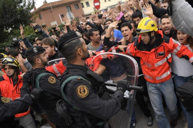 AS IT HAPPENED: Clashes at polling stations as Catalonia holds independence referendum