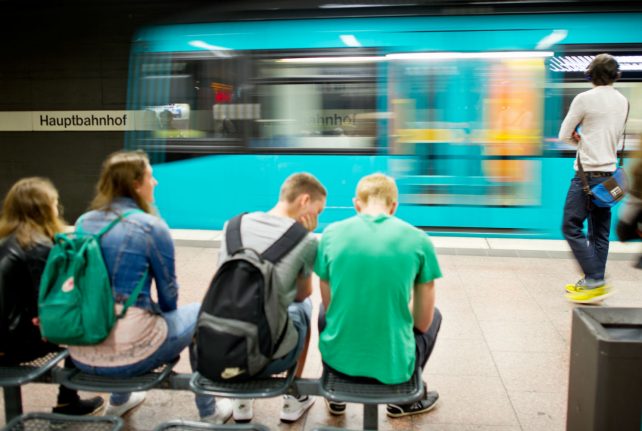 Hesse is making public transport free for all state employees, but tax watchdogs aren’t happy