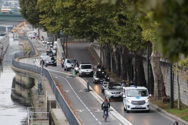 Paris aims to ban petrol cars by 2030