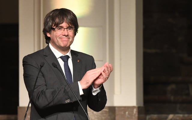 Sacked Catalan leaders get pride of place in electoral lists