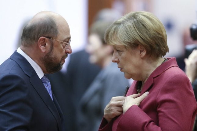 Pressure mounts on Social Democrats to throw Merkel a coalition lifeline