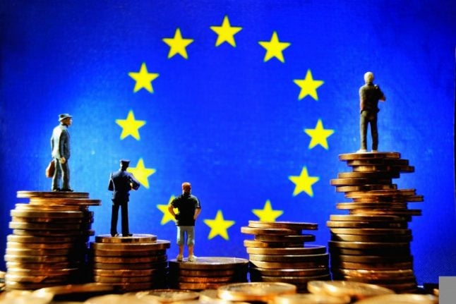 Italian government debt 'reason for concern': EU