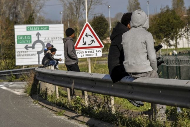 Police open fire on charging migrant car in Calais