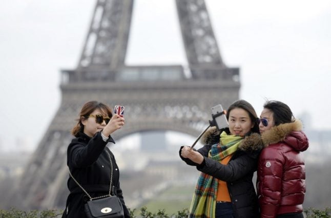 How ruthless French robbers have ruined 'romantic' Paris for the Chinese