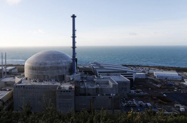 Smoke at French nuclear site forces 200 to evacuate