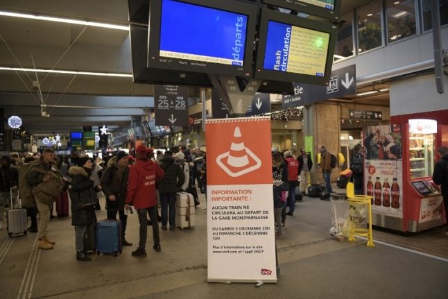 Train services resume at Montparnasse station after day of travel chaos