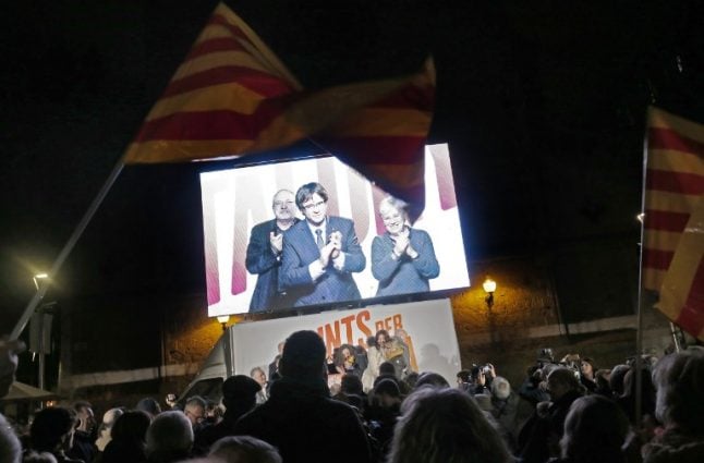 Divided Catalans face moment of truth on independence bid