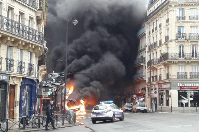 Probe opened after public bus burns to a cinder on Paris street