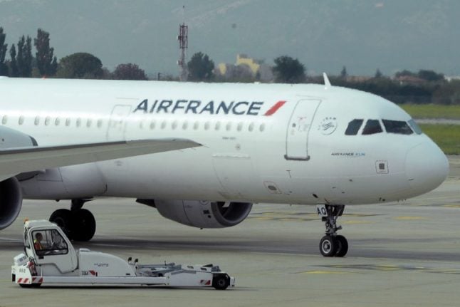 Air France stops identity checks on passengers boarding its flights