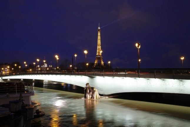 Paris on alert as River Seine set to reach peak
