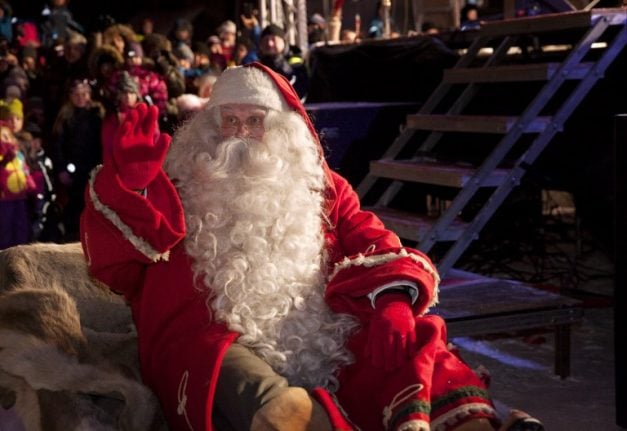 Corte Inglés fires sales assistant for revealing Santa’s true identity