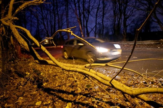 Storm ‘Burglind’ sees wind gusts and rain sweep over much of Germany
