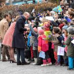 The Royals meeting children from Matteus School.Photo: Jonas Ekströmer/TT
