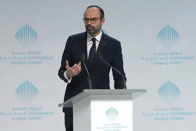 Touting 'transformation', French PM seeks investment in Dubai