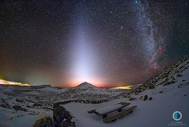 IN PICS: Mysterious glow lights up Spain’s highest mountain