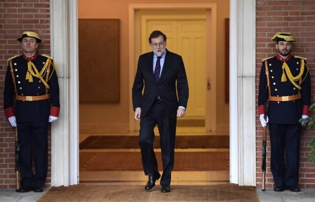 'Pick a leader who respects the law', Rajoy tells Catalonia