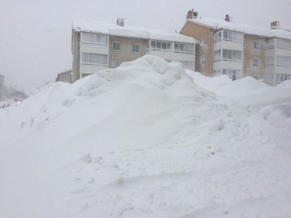 IN PICTURES: Schools and trains cancelled as snowdrifts trouble parts of Sweden