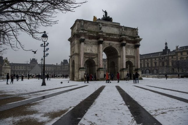 Paris and northern France issued new weather warnings for snow and ice
