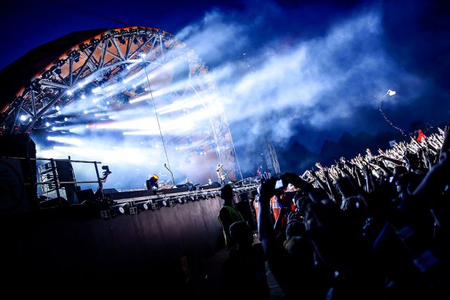 Metallica and Afghan institute share 'Music's Nobel Prize'