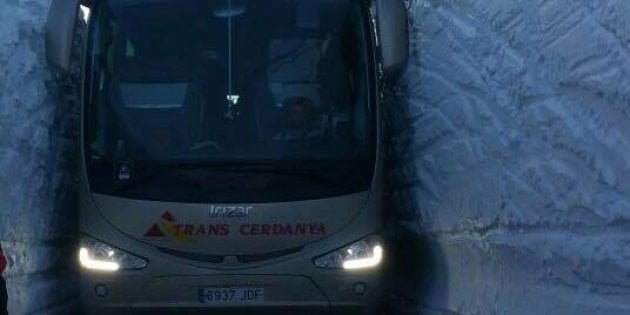 WATCH: Bus driver navigates through walls of snow in Catalonia